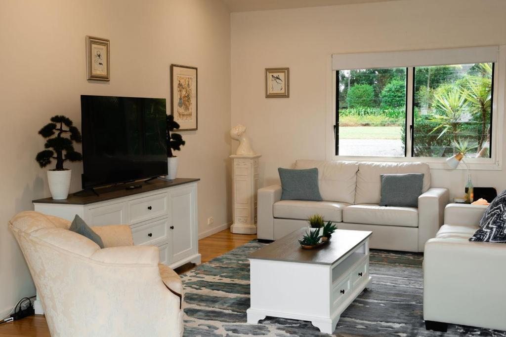 Bed & Breakfast Russell Lakeside Retreat Emerald Beach