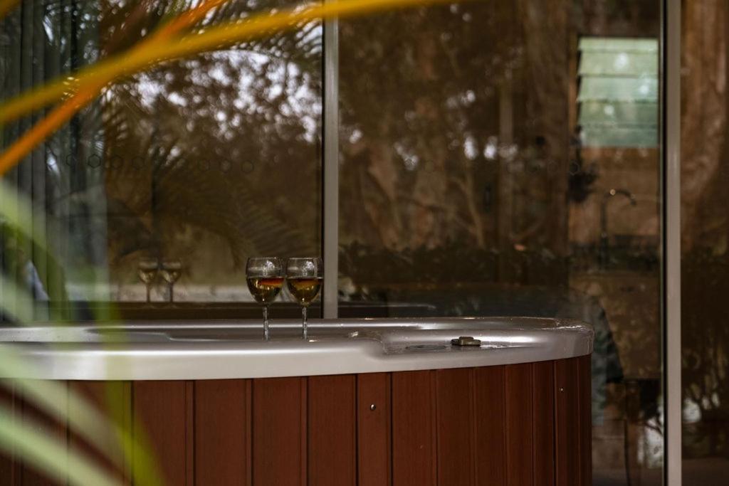Russell Lakeside Retreat Bed & Breakfast *