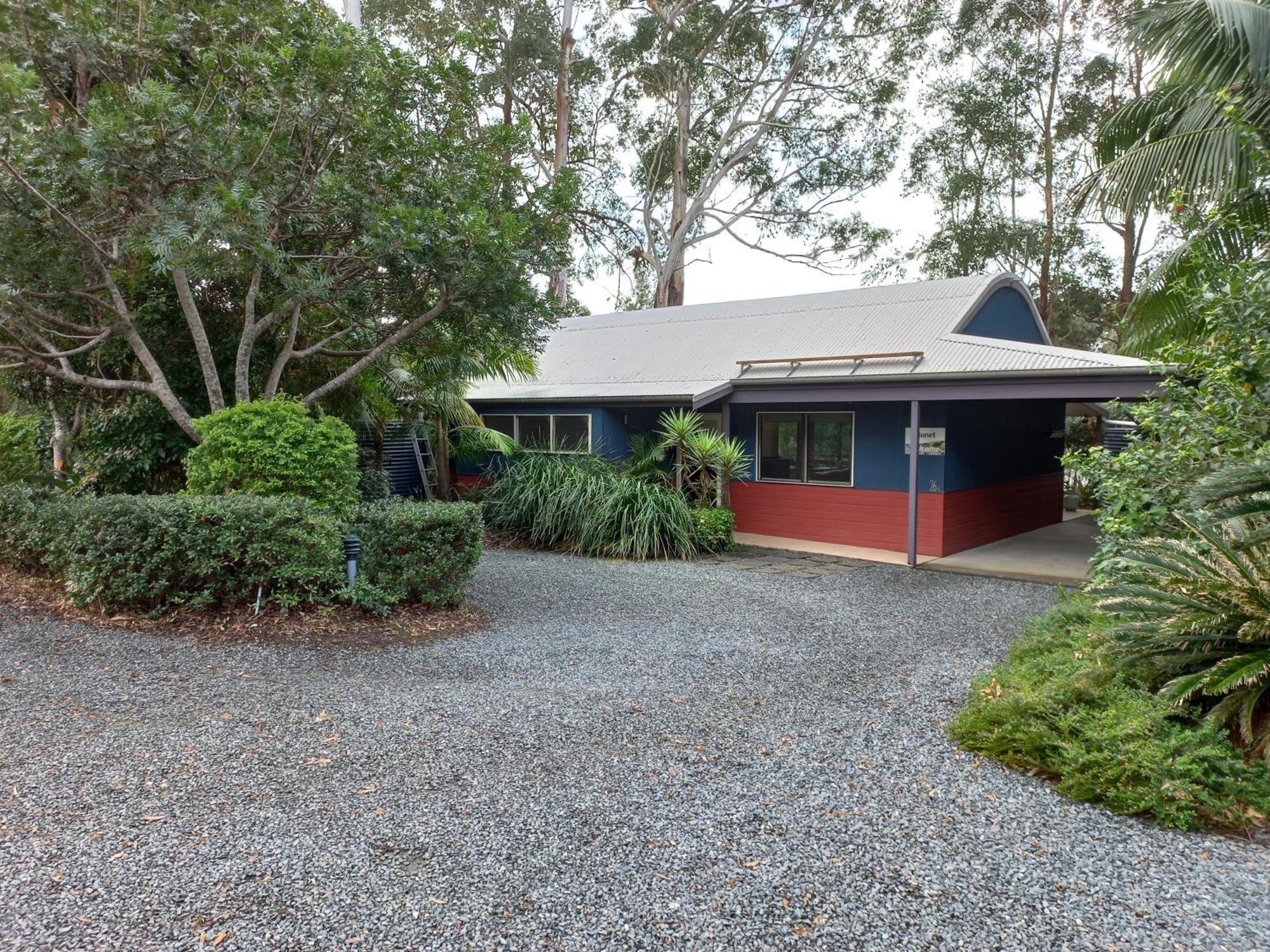 Russell Lakeside Retreat Bed & Breakfast Emerald Beach